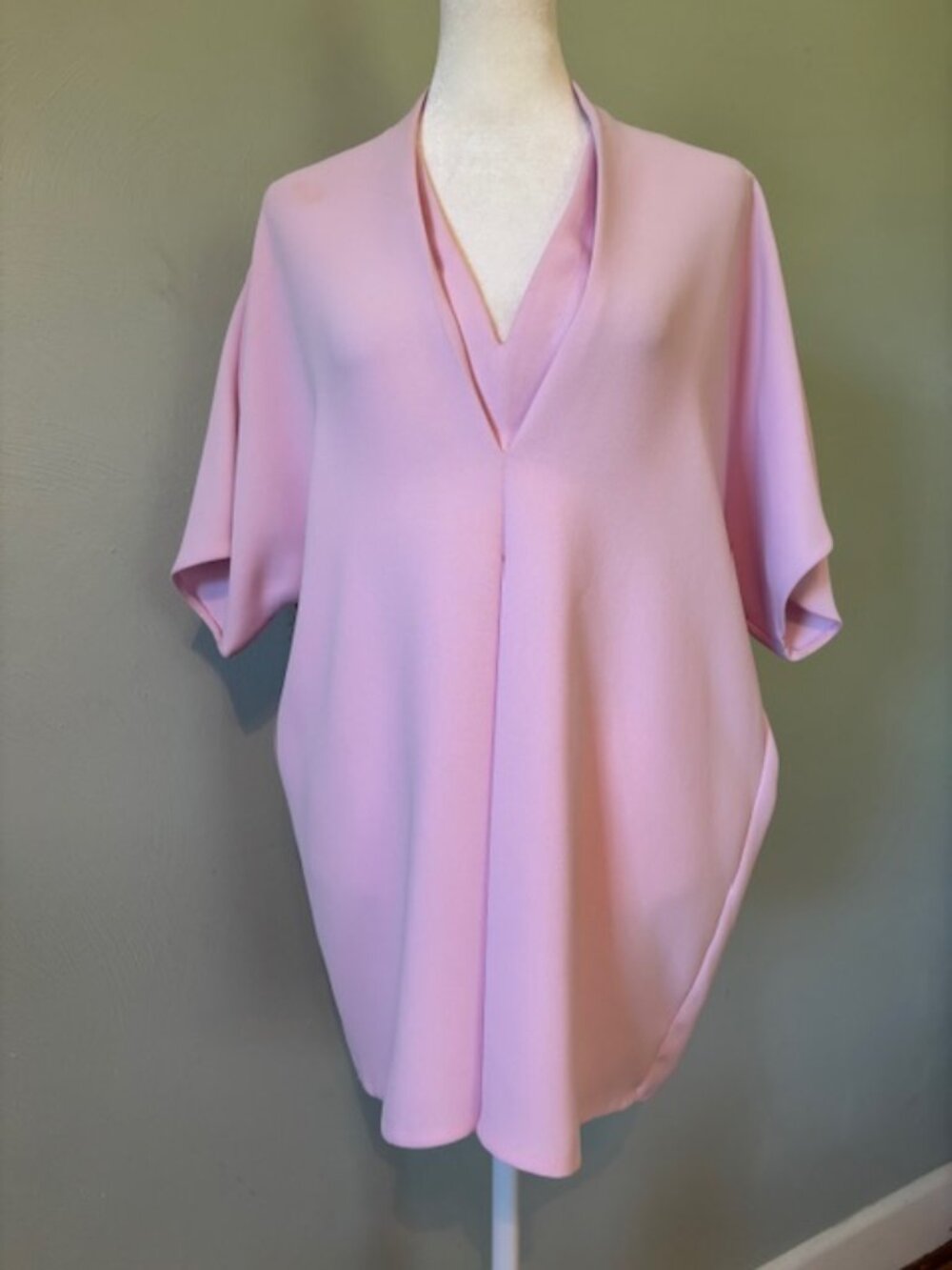 Vince Lilac Layered V-Neck Pleated Crepe Blouse Size Medium